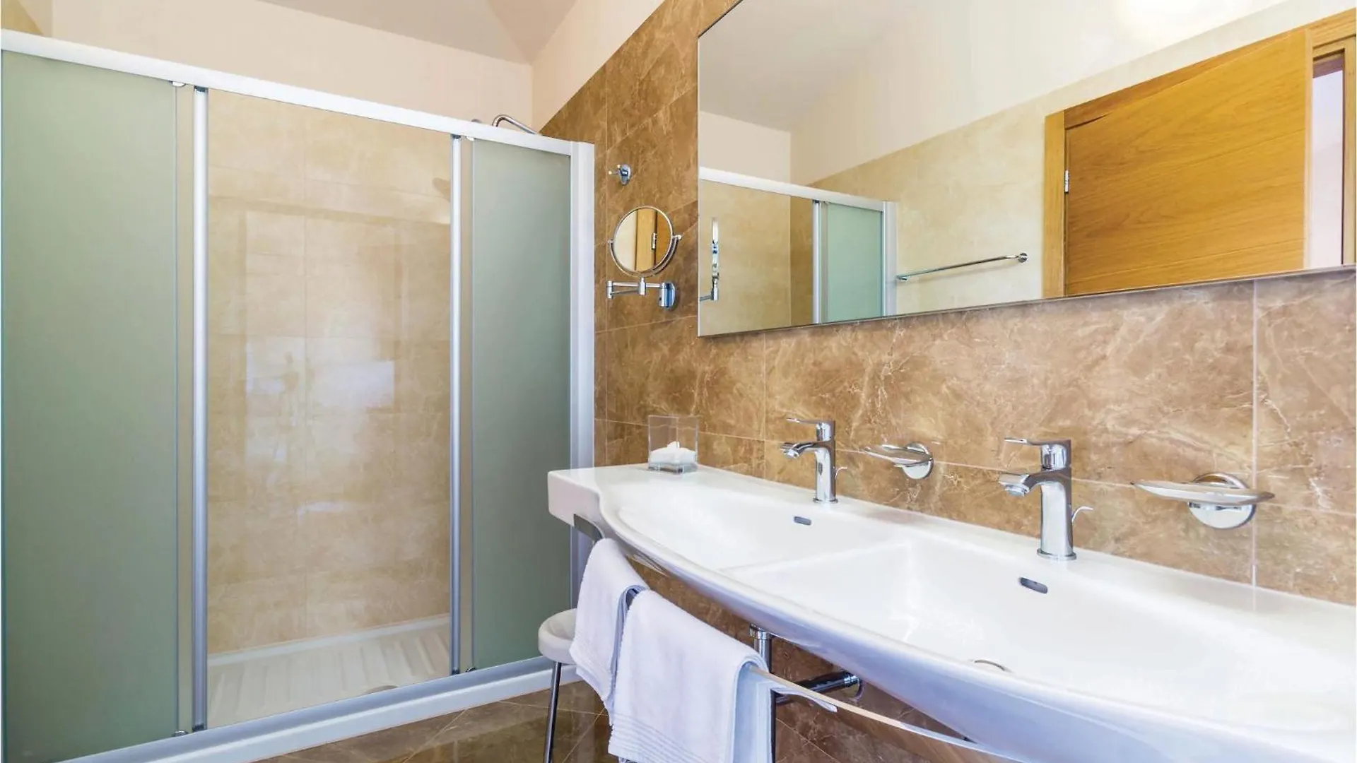 4 Bedroom Beautiful Home In Turcic Vantacici 0*,  Chorvatsko